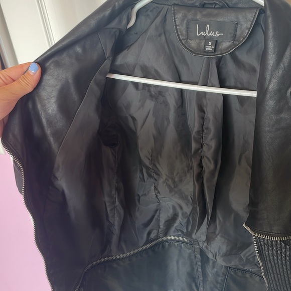 Lulu’s Vegan Leather Black Leather Jacket Size Small - Picture 4 of 7